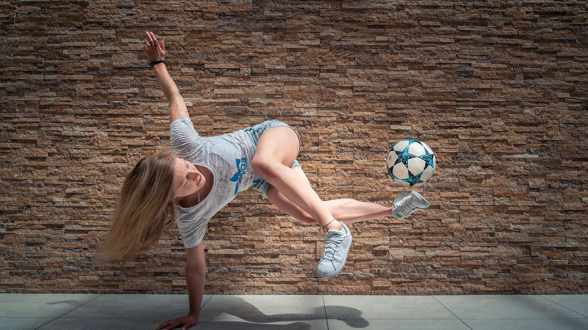 他們成功建 他們成功建